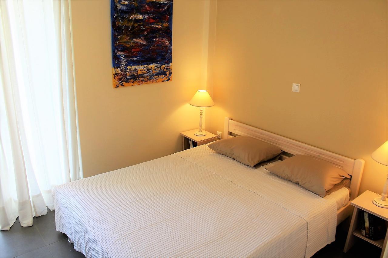 Apartment Sea View In Front Of The Beach Of Agia Marina Porto Rafti Exterior photo